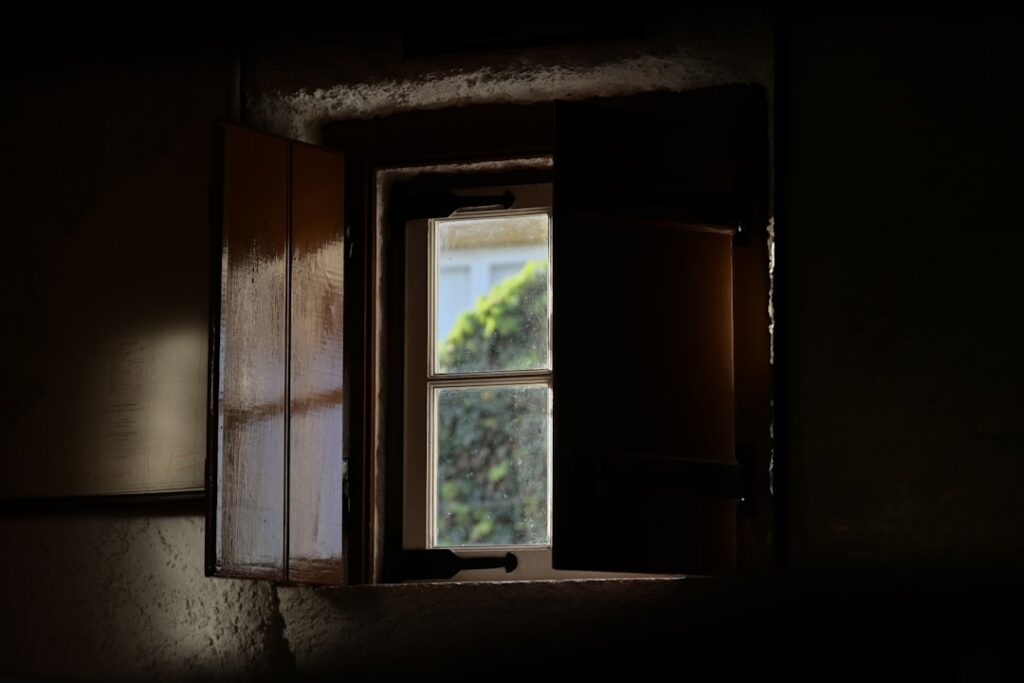 Glanzende ramen voor een fris huis: De beste tips voor streeploos schoon